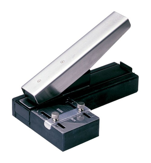 Klika - Slotted pliers for badge clip + measuring slide