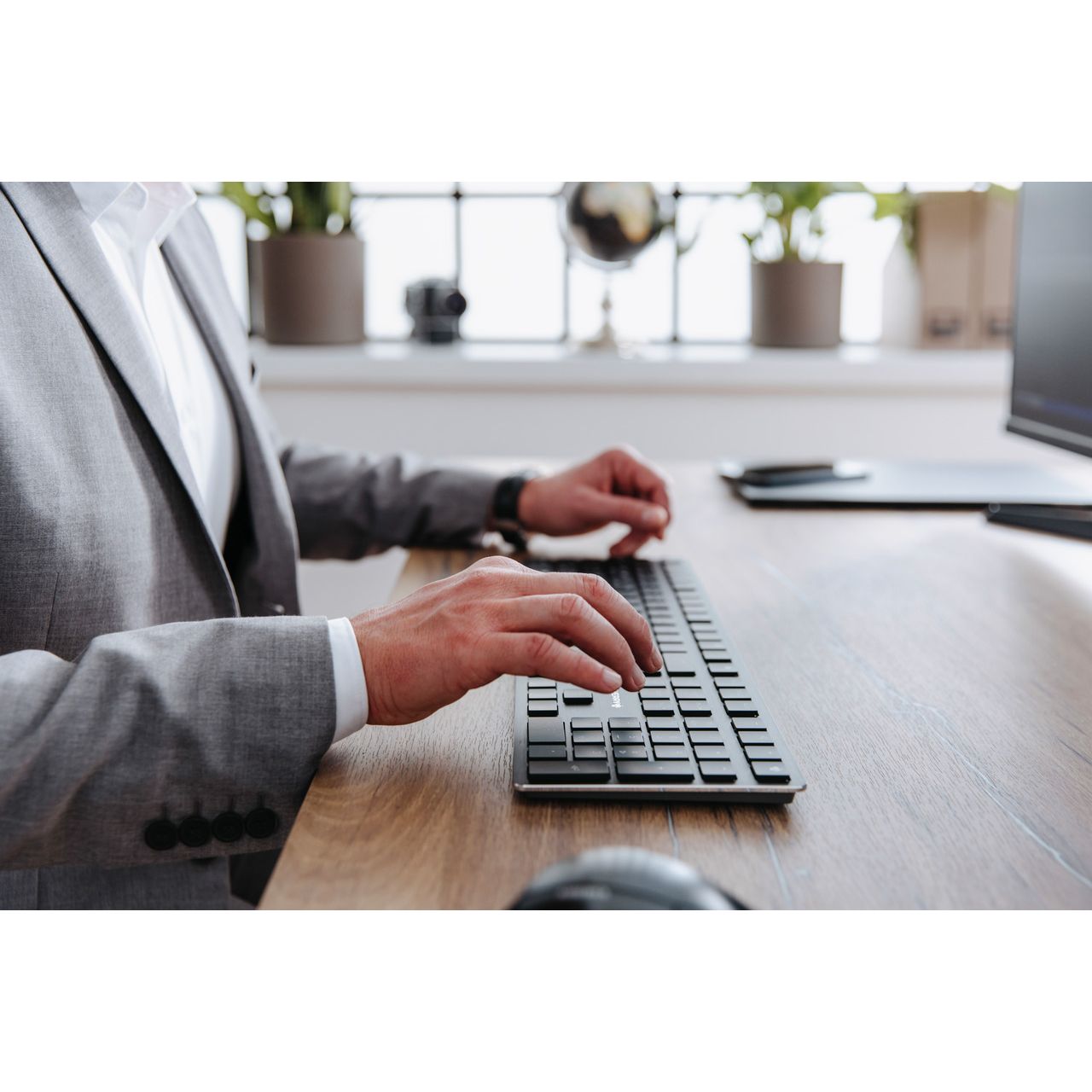 CHERRY - KW X ULP toetsenbord Universeel USB + RF Wireless + Bluetooth QWERTZ Duits Zwart