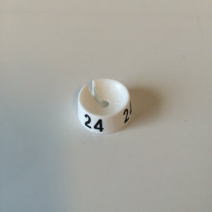 Klika -  MB wit/zwart 24 voor op kledinghanger