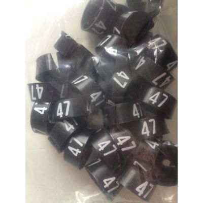 Klika - MB bianco/nero 47 da appendere alla gruccia