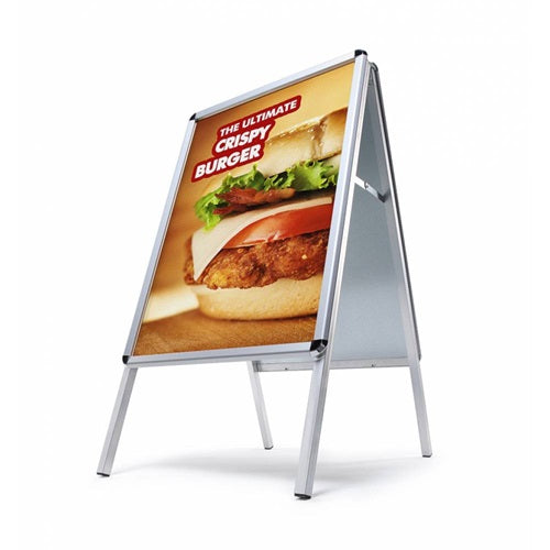 Klika - Señal de acera 84x119 cm perfil plegable ALU A0