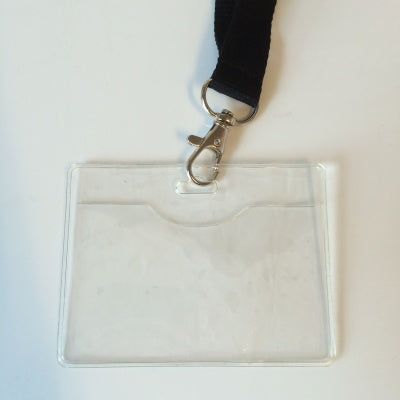 Klika - Insignia con cordón 90x56 mm 25 piezas