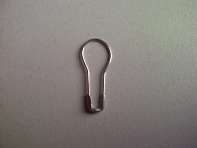 Klika - Imperdible con forma de lámpara vernick 22mm