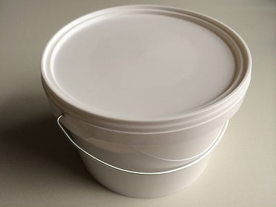 Klika - White chalk powder in 2 kg bucket. 10 pieces