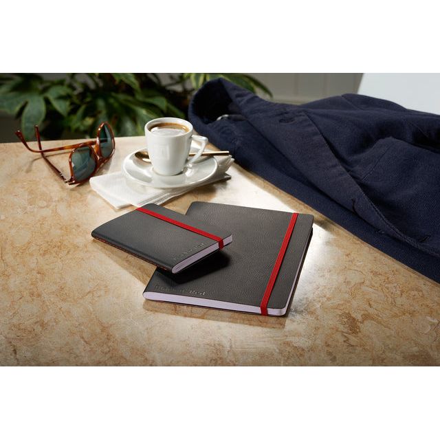 Oxford - Notebook Oxford Black n 'Red A5 Business 72V LN | 1 pièce