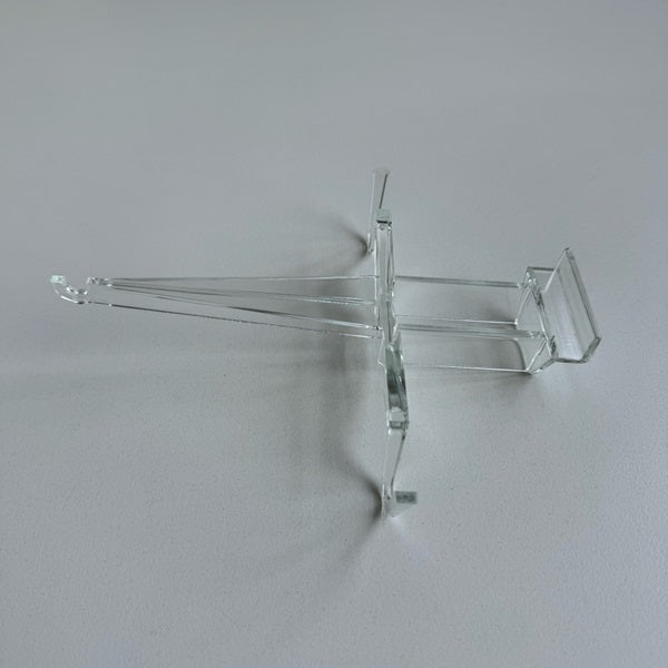 Klika - Slatwall glasses holder presentation