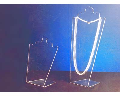 Klika - Acrylic chain presentation wxh 22x25cm