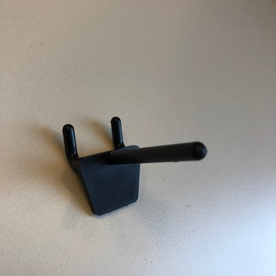 Klika – Bretthaken einzeln 50 mm schwarz Mitte zu Mitte 25 mm