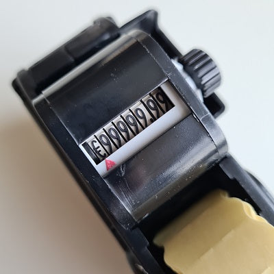 Klika - Price tongs Open C8 print €2345.78