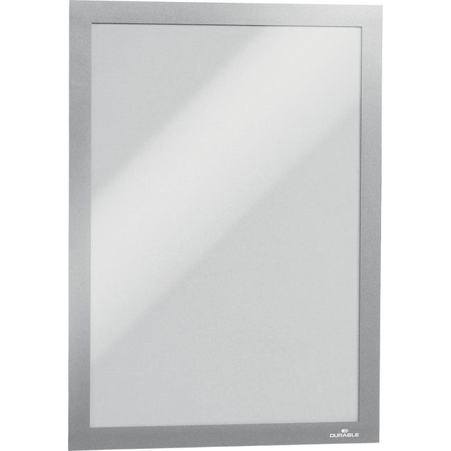 Langlebig – Duraframe A4 silber, in Hängetasche