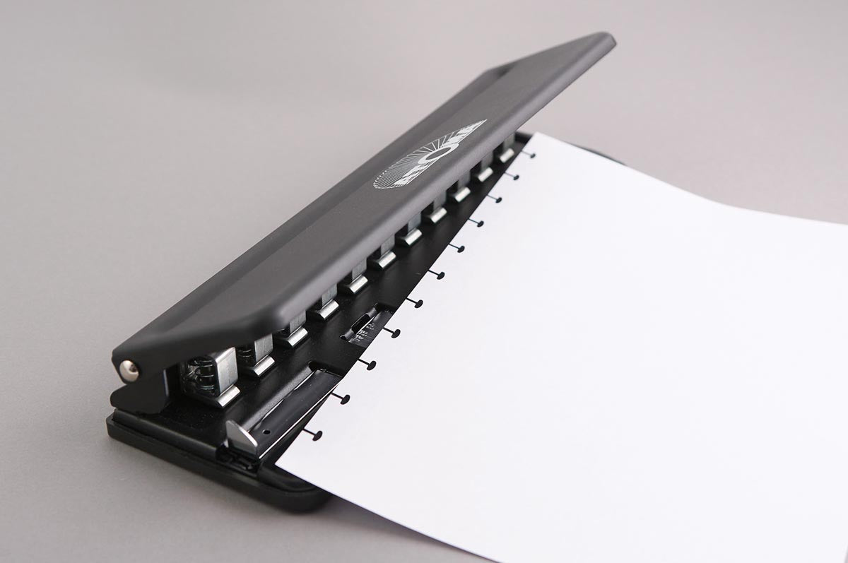 Atoma -  perforator zwart (afbeelding 3)