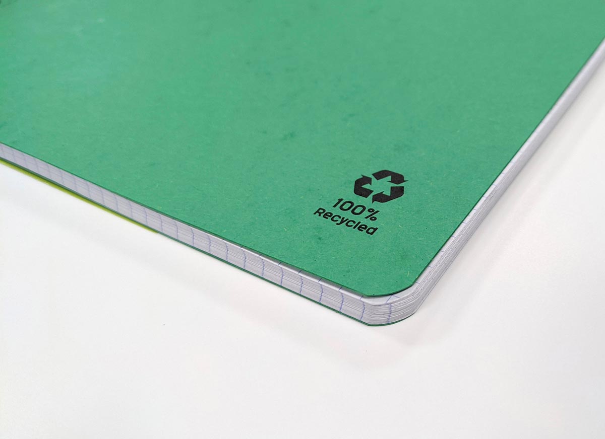 Clairefontaine - Cuaderno de espiral FOREVER, reciclado, A4, 90 g, 120 páginas, cuadriculado 5 mm, verde