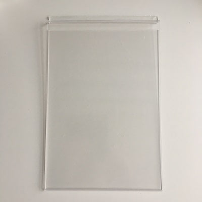 Klika – Ausstellungskartenhalter aus Acryl, 210 x 300 Lamellenwand