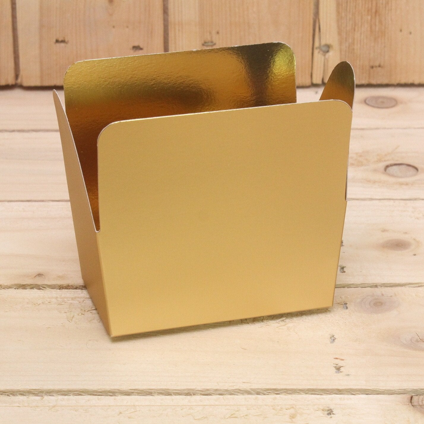 Bonbon doosjes - Chocolade doosje - Goud mat HOOG - 24 stuks